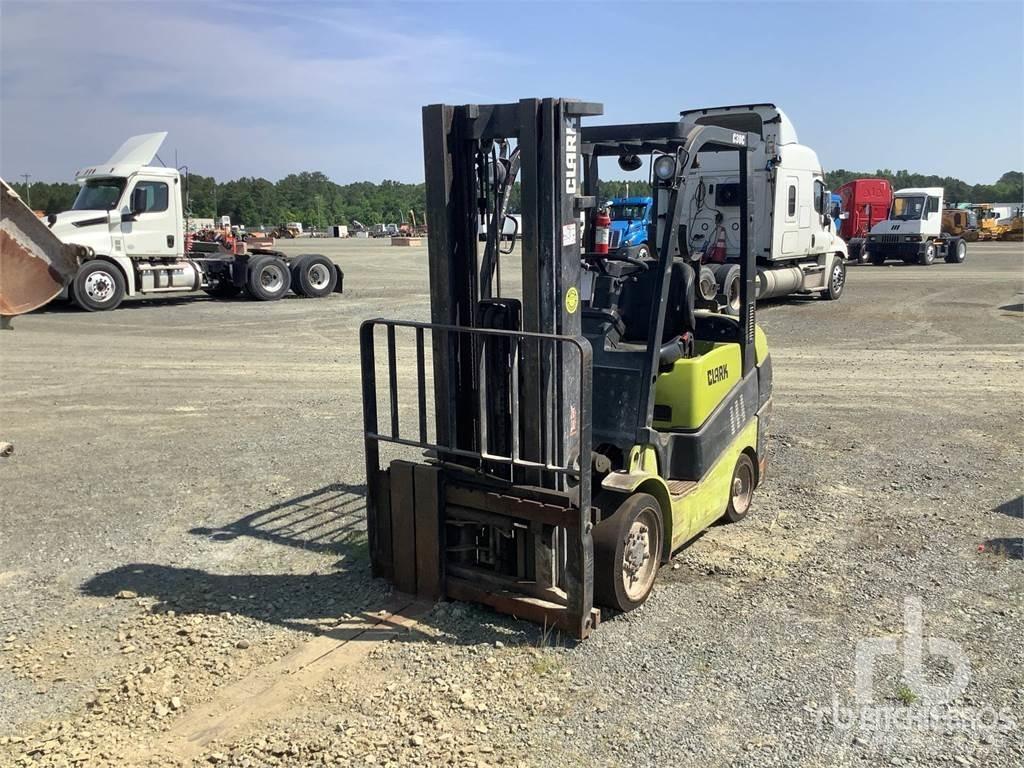 Clark C30CL Diesel Trucker