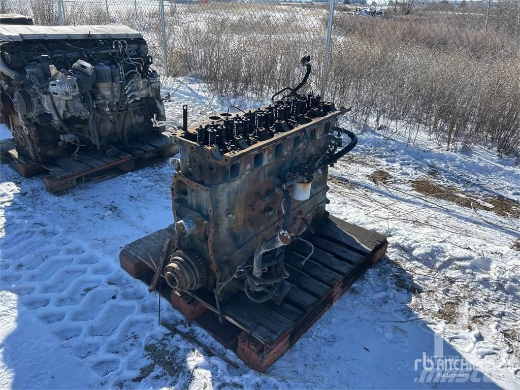 Detroit DD15 Motorer