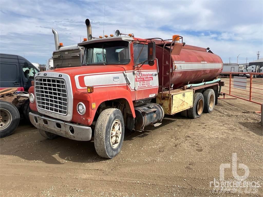Ford 9000 Vanningsvogn for støvdemping