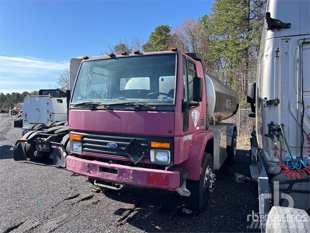 Ford CF8000 Vanningsvogn for støvdemping