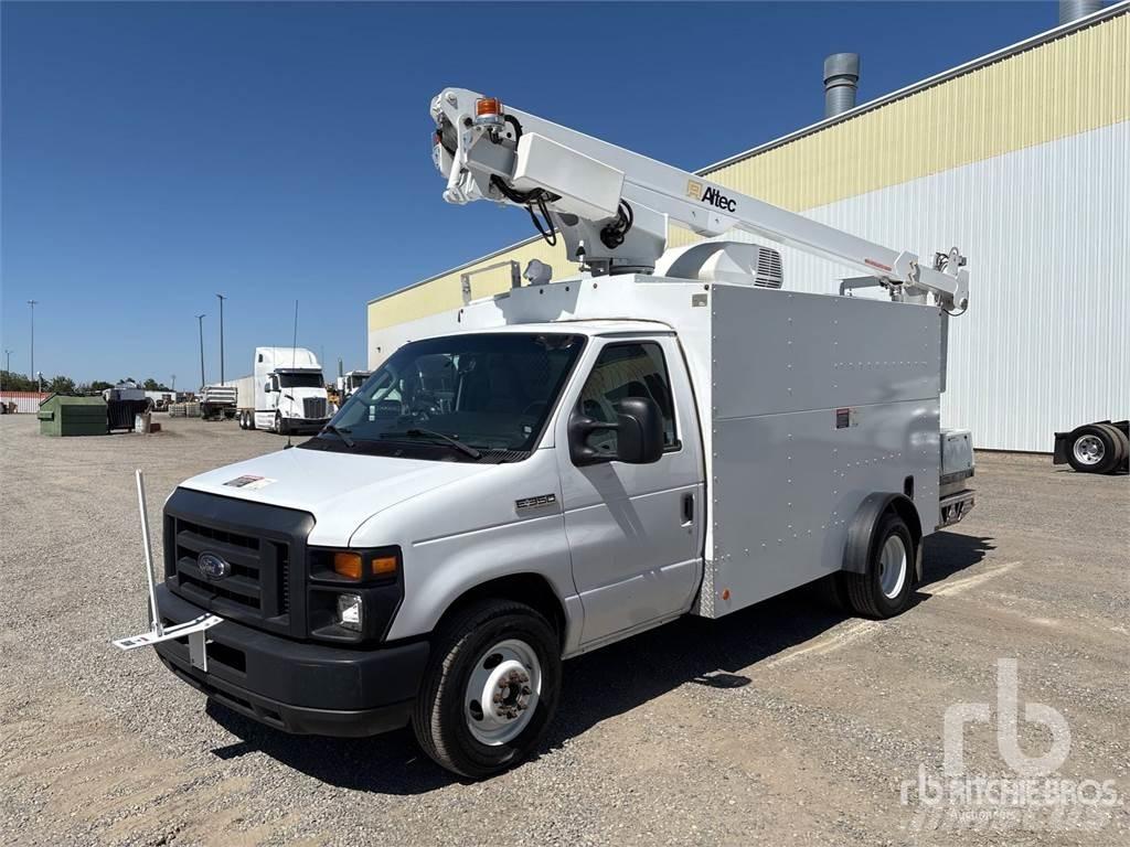Ford E-350 Tilhengerlifter