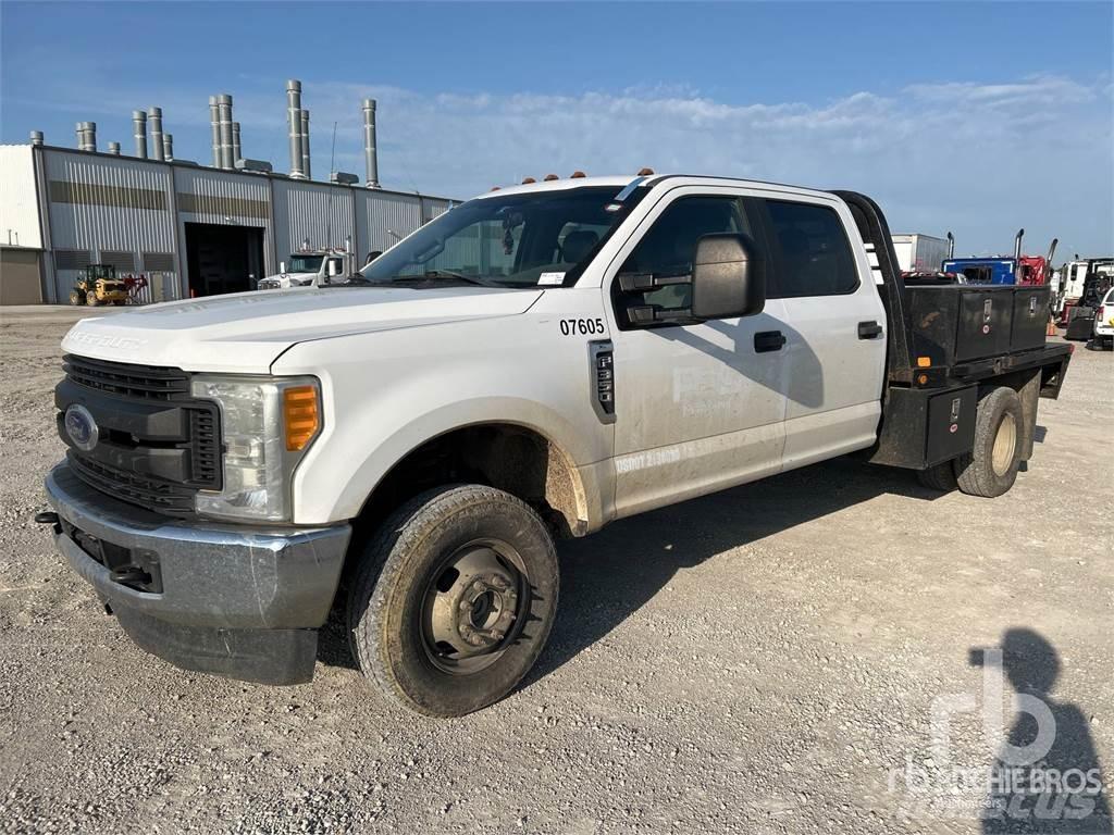 Ford F-350 Kommunalt / generelt kjøretøy