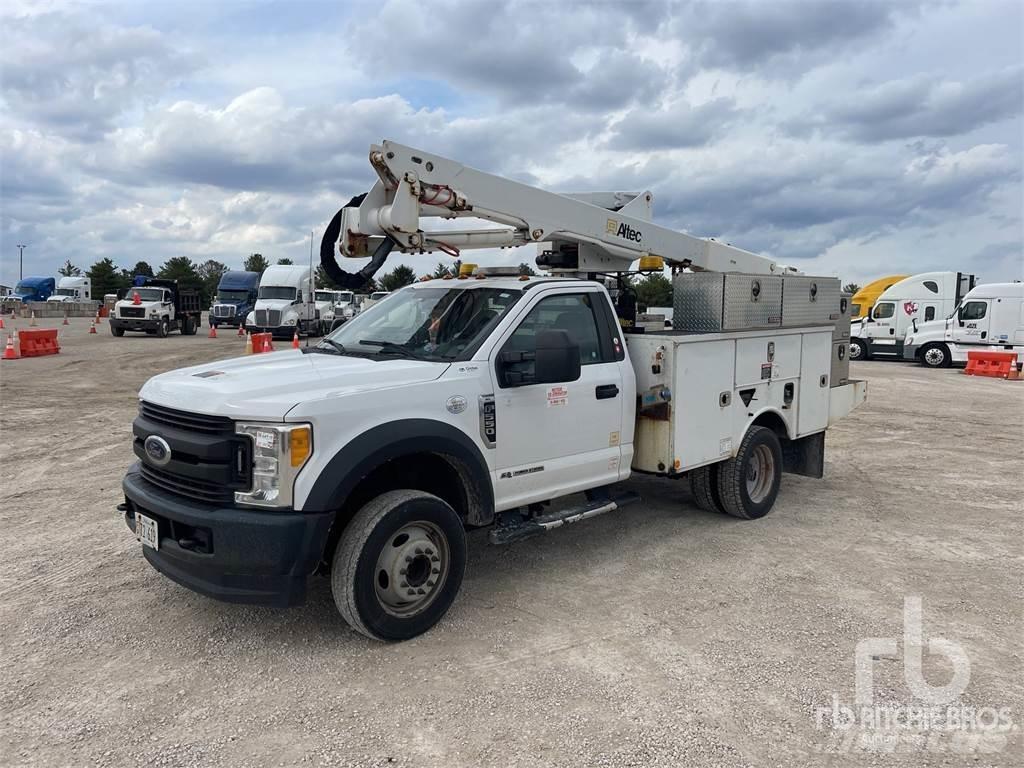 Ford F-550 Tilhengerlifter