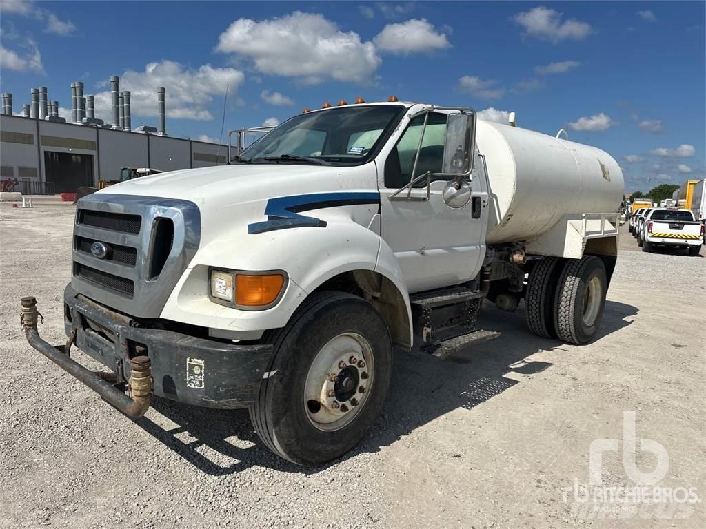 Ford F-750 Vanningsvogn for støvdemping