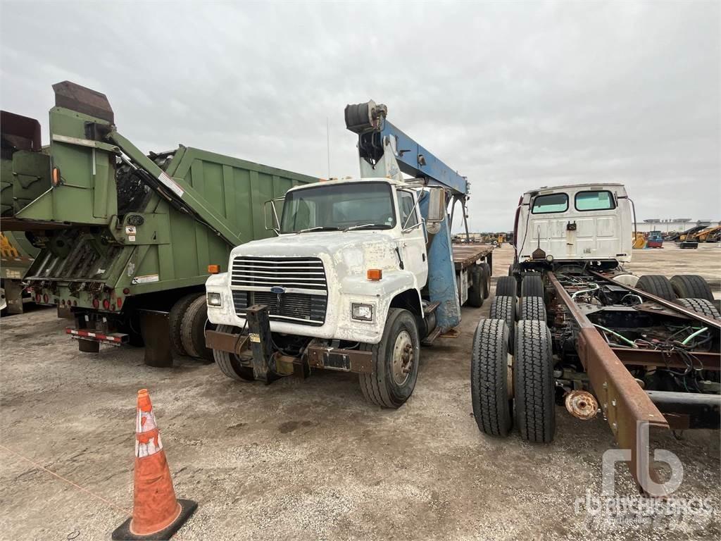 Ford LNT8000 Kranbil