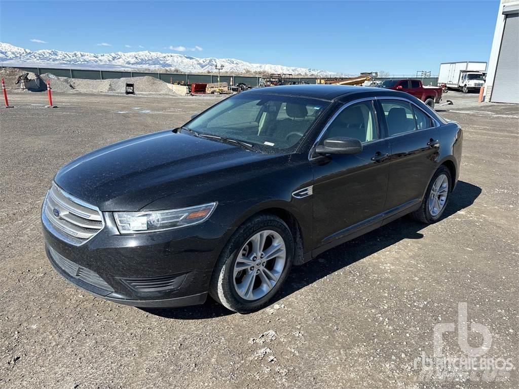 Ford TAURUS Personbiler