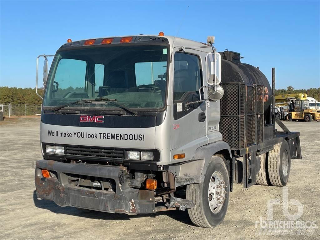 GMC T7500 Asfalt/tjære sprøyter