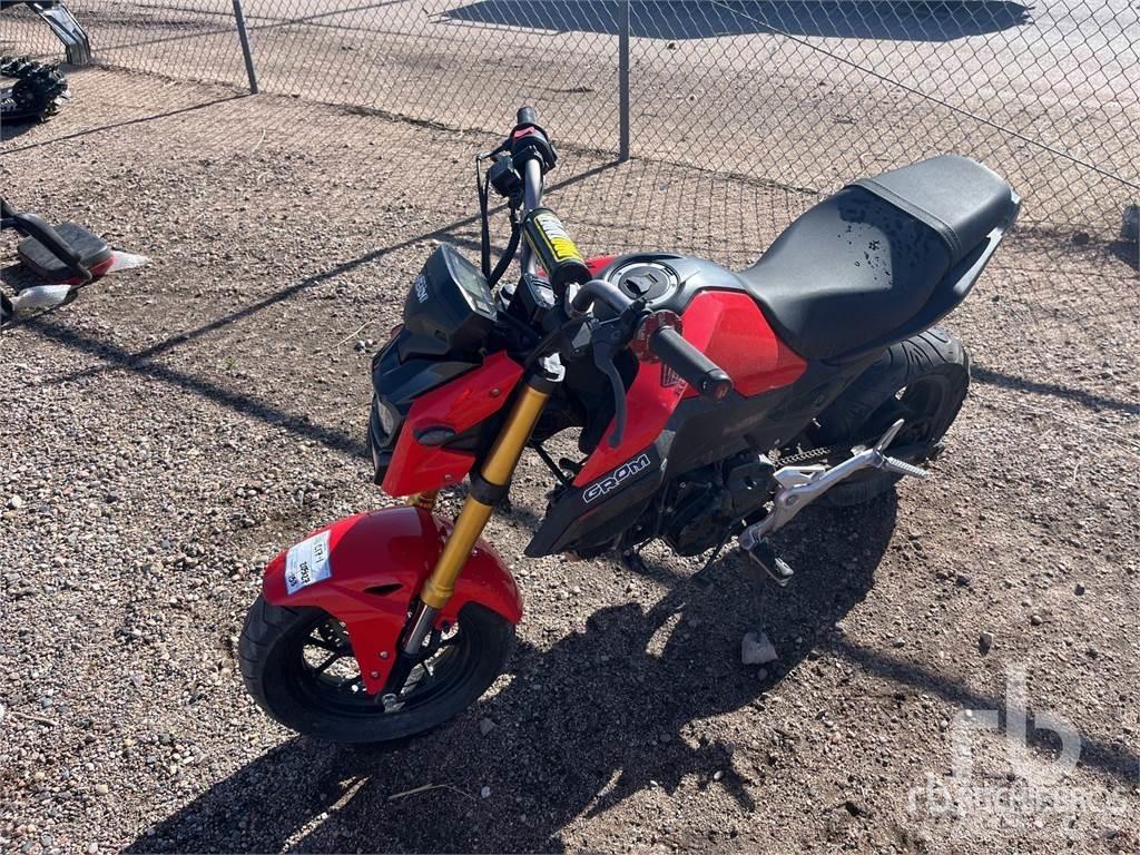 Honda GROM Personbiler