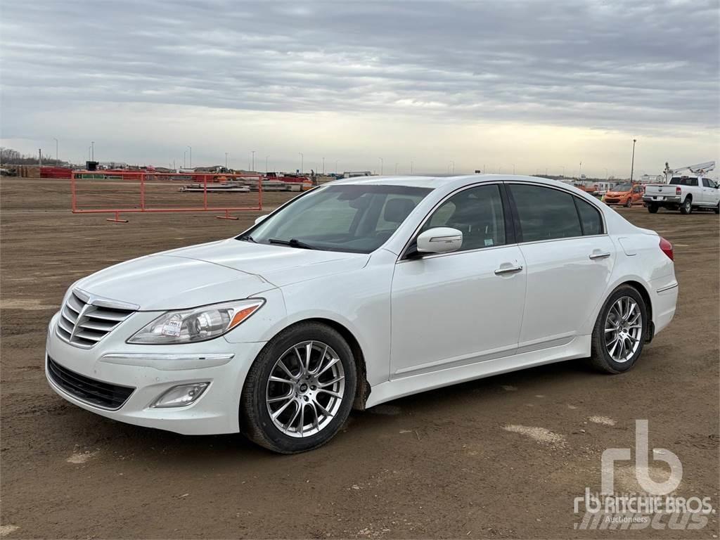 Hyundai GENESIS Personbiler
