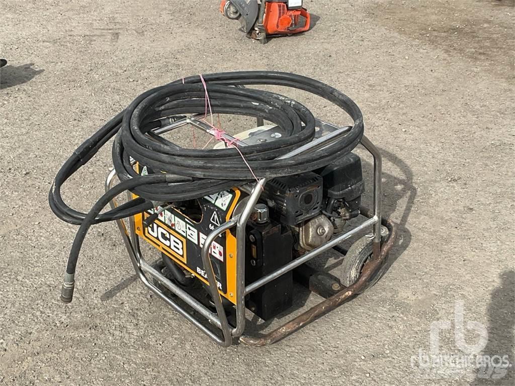 JCB BEAVER Brønnhenger semi