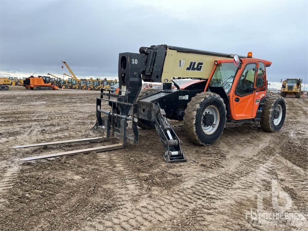 JLG 1055 Teleskoplastere