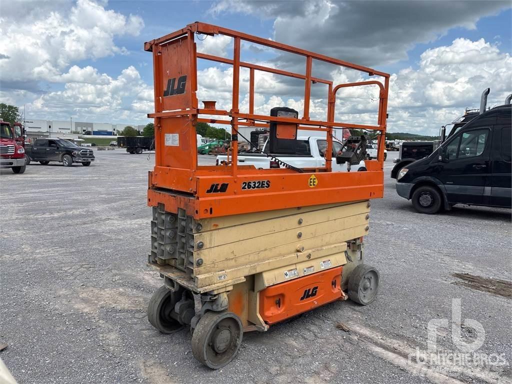JLG 2632ES Sakselifter