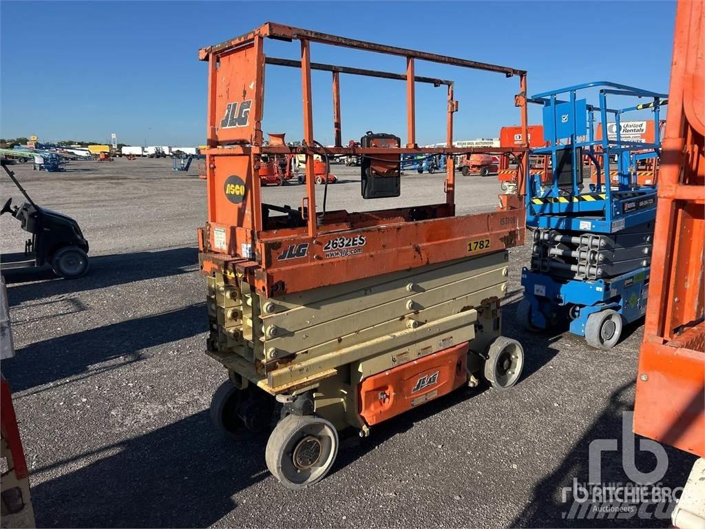 JLG 2632ES Sakselifter