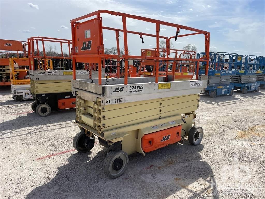 JLG 3246ES Sakselifter