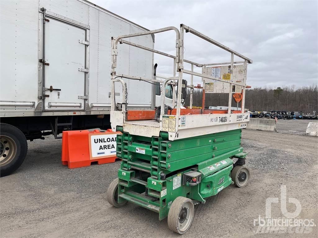 JLG 3246ES Sakselifter