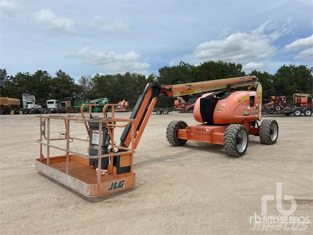 JLG 600AJ Leddede bomlifter