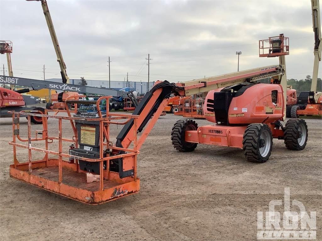 JLG 600AJ Leddede bomlifter