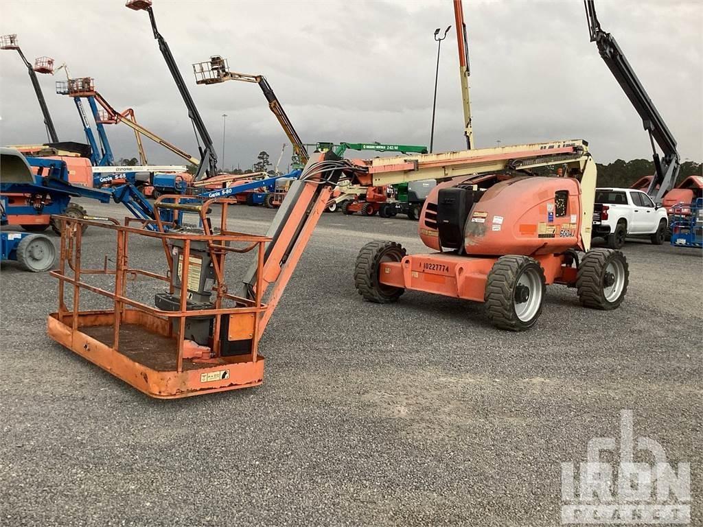 JLG 600AJ Leddede bomlifter