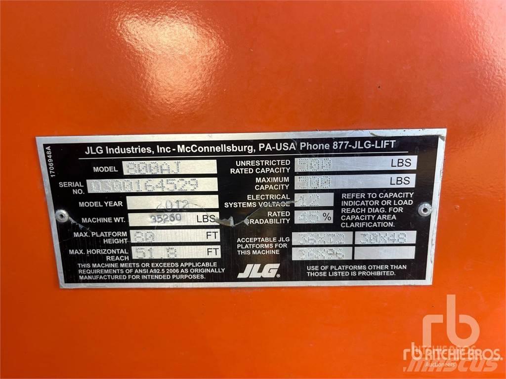 JLG 800AJ Leddede bomlifter