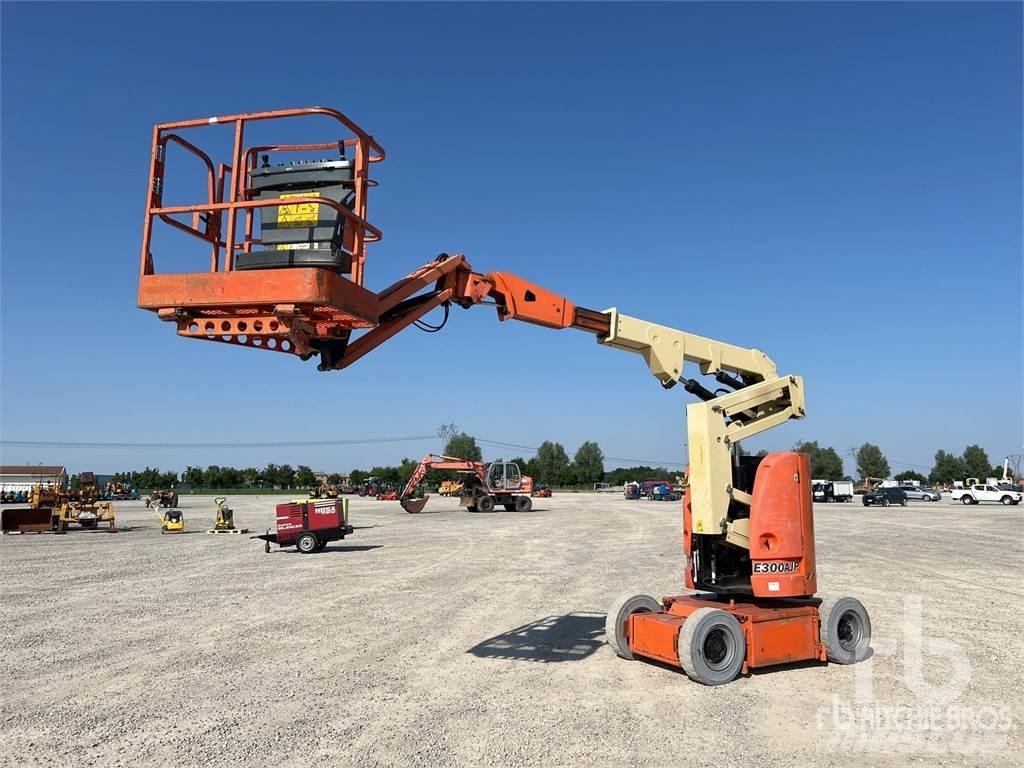 JLG E300 AJP Leddede bomlifter
