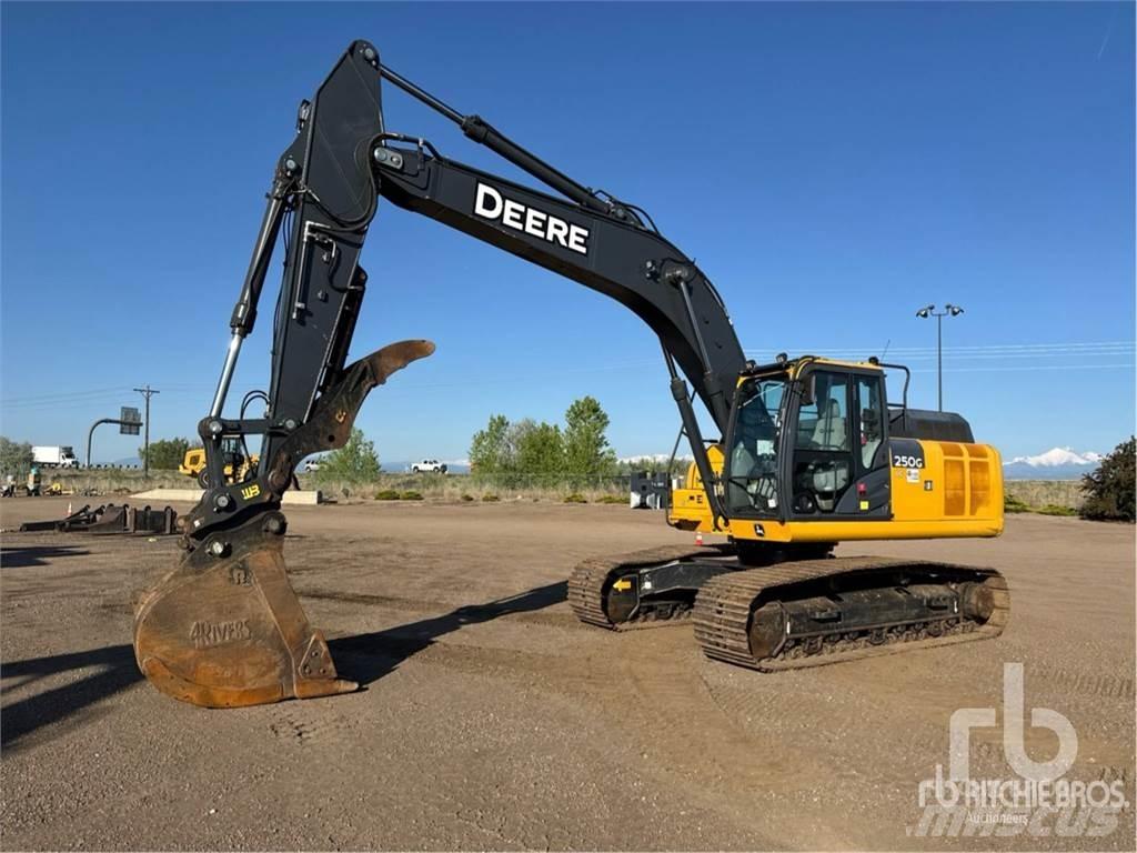 John Deere 250G Beltegraver