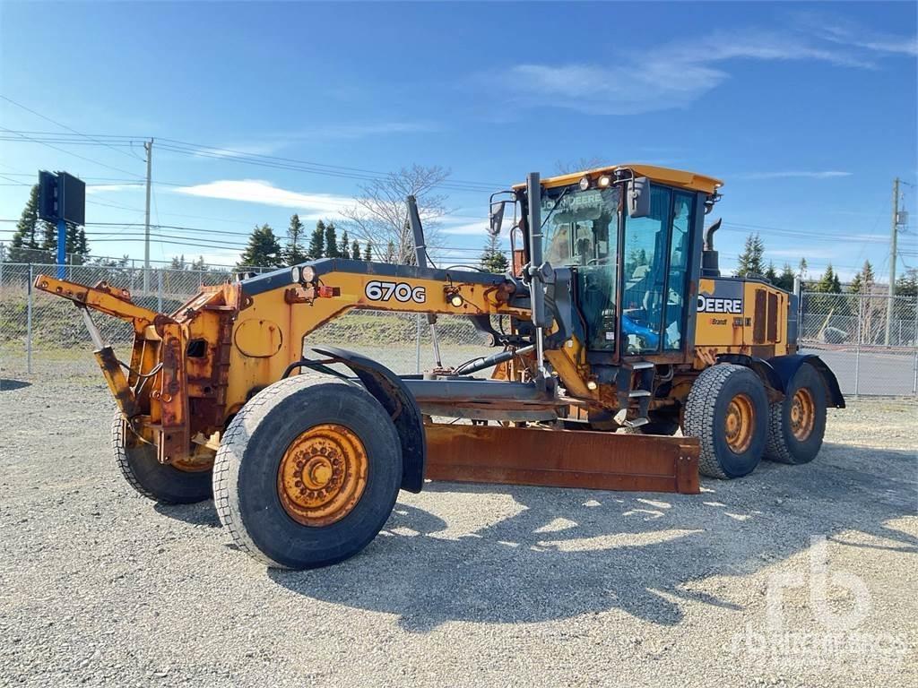 John Deere 670G Veihøvler