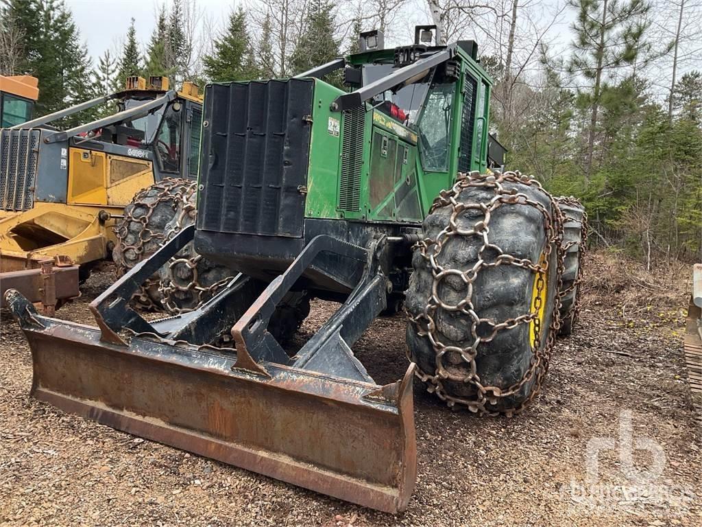 John Deere 848H Stammelunner