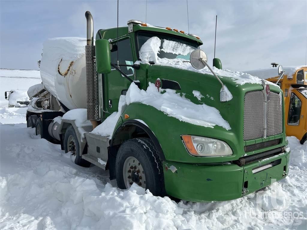 Kenworth T440 Betongbiler