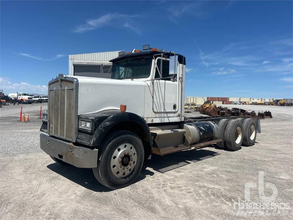 Kenworth W900 Chassis