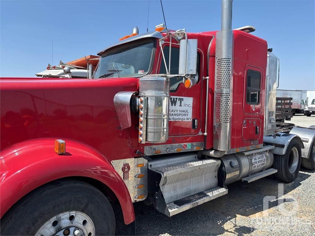 Kenworth W900L Trekkvogner