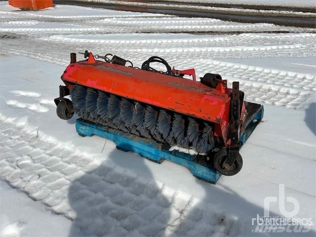 Kubota BX2537A Andre komponenter