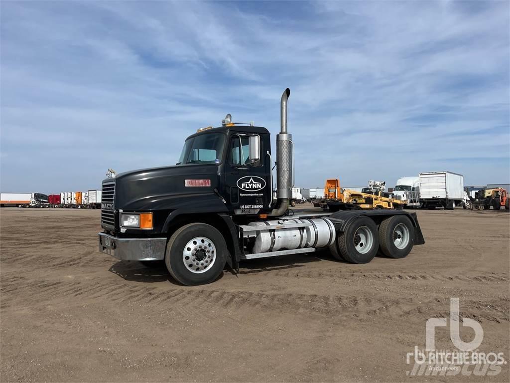 Mack CH613 Trekkvogner