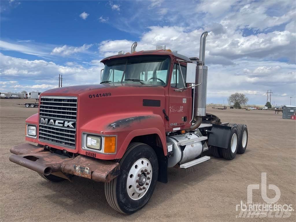 Mack CH613 Trekkvogner