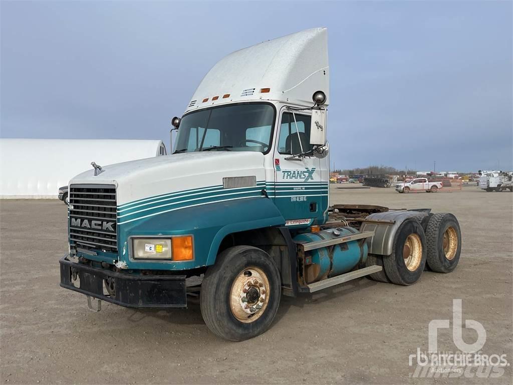 Mack CH613 Trekkvogner