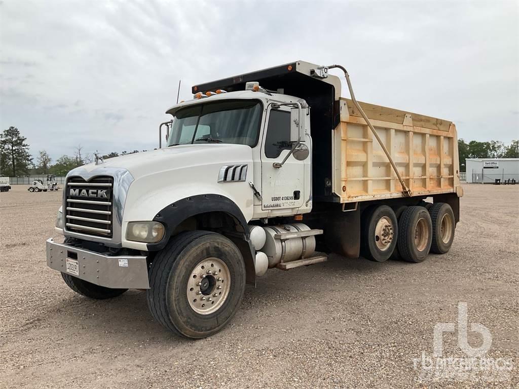 Mack CTP713 Tippbil