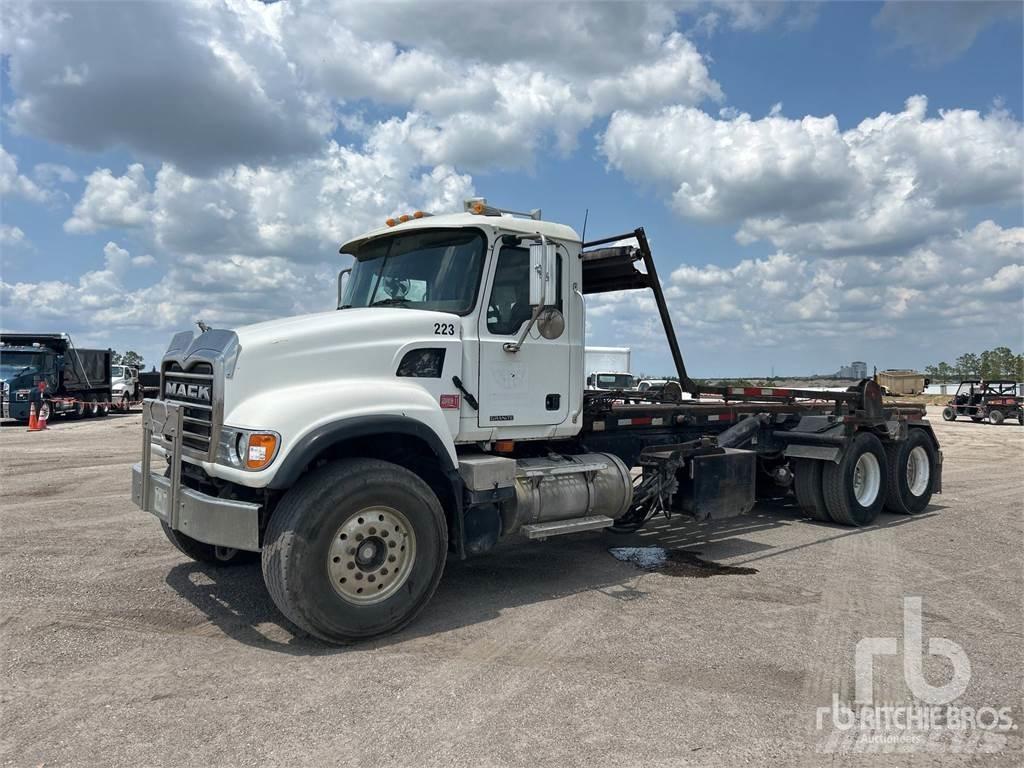 Mack CV713 Kabelløft lastebiler