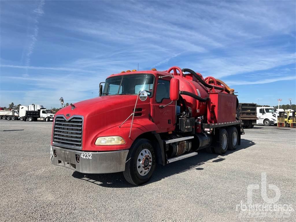 Mack CX613 Slamsugere