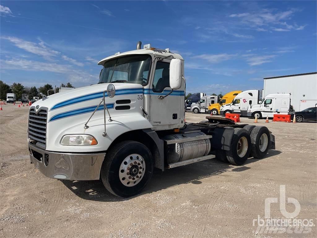 Mack CXN613 Trekkvogner