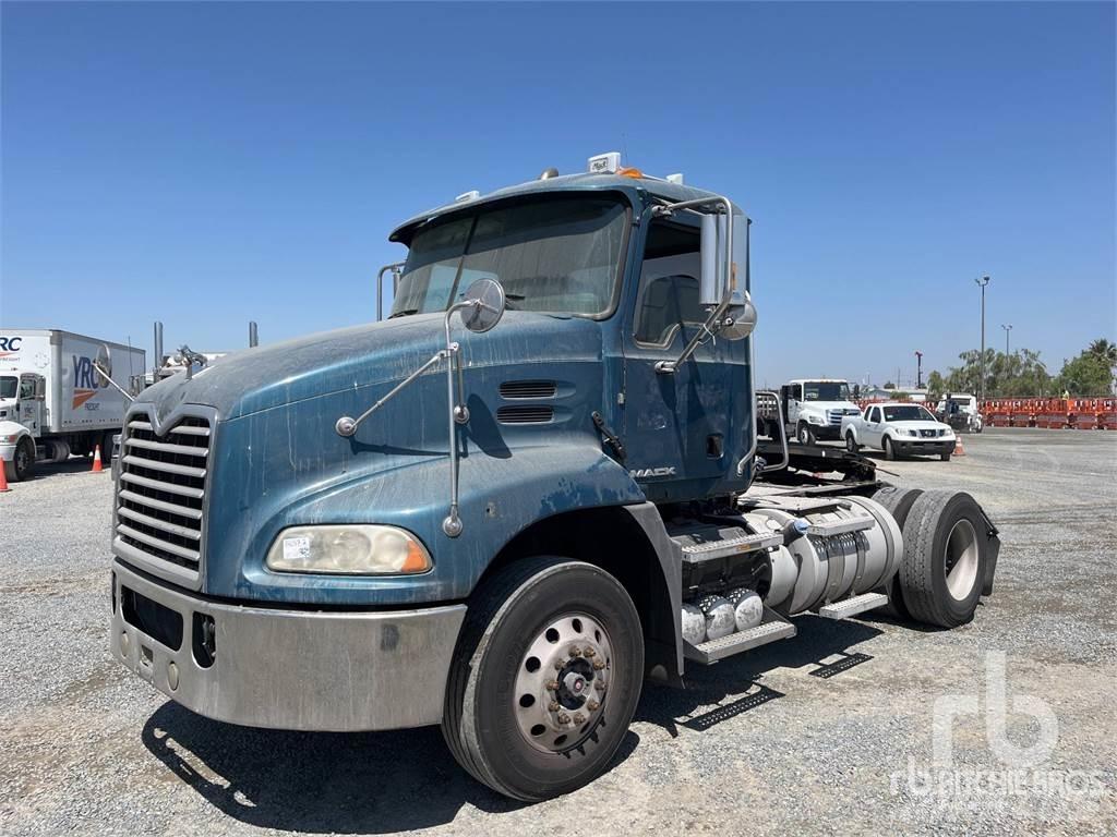 Mack CXU612 Trekkvogner