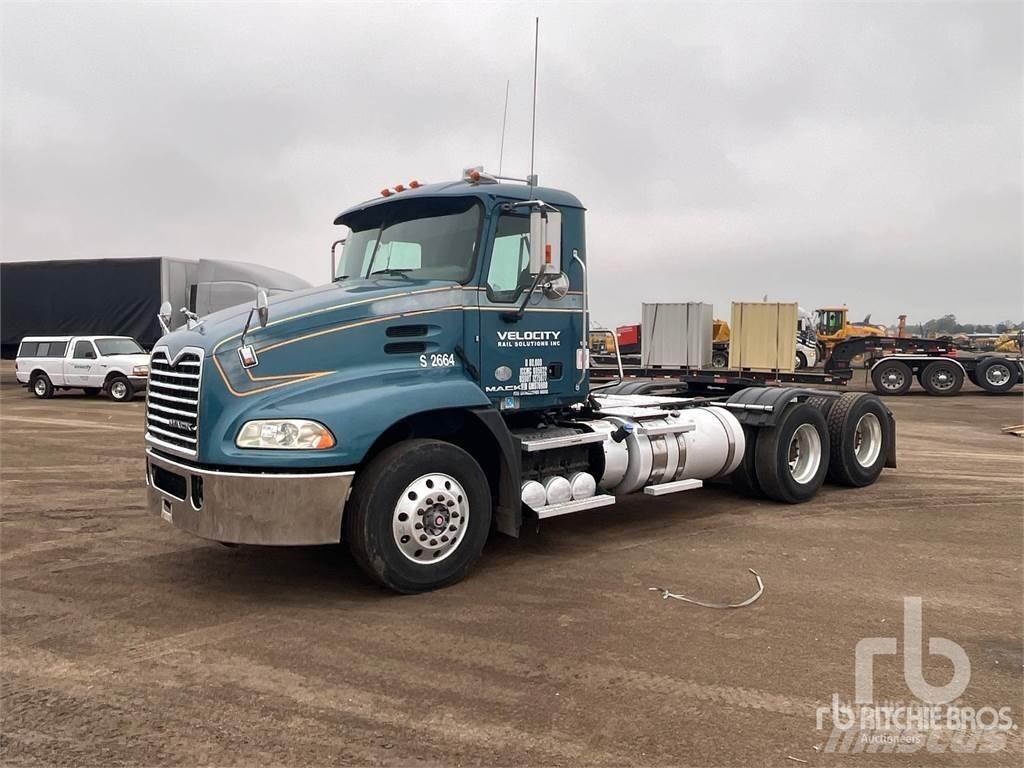 Mack CXU613 Trekkvogner
