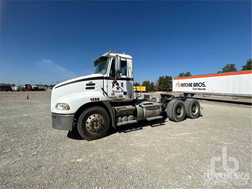 Mack CXU613 Trekkvogner
