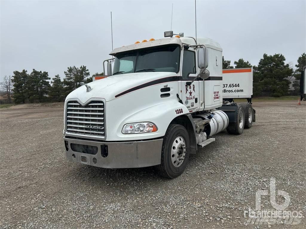 Mack CXU613 Trekkvogner