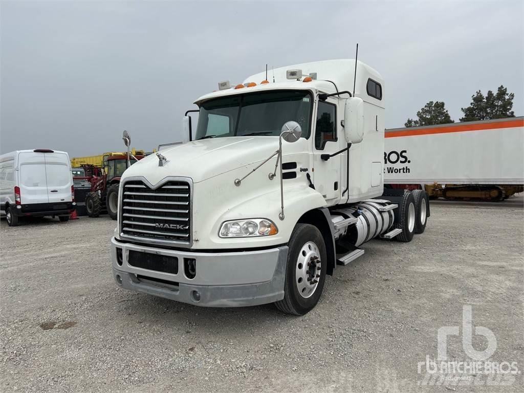 Mack CXU613 Trekkvogner