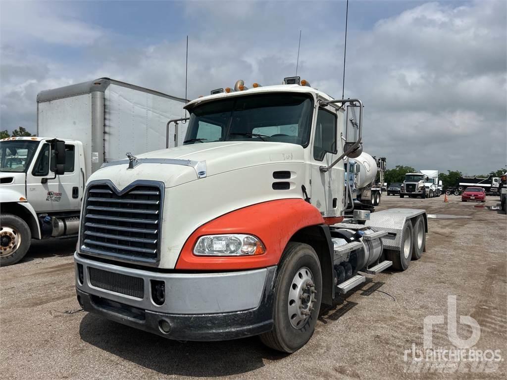 Mack CXU613 Trekkvogner