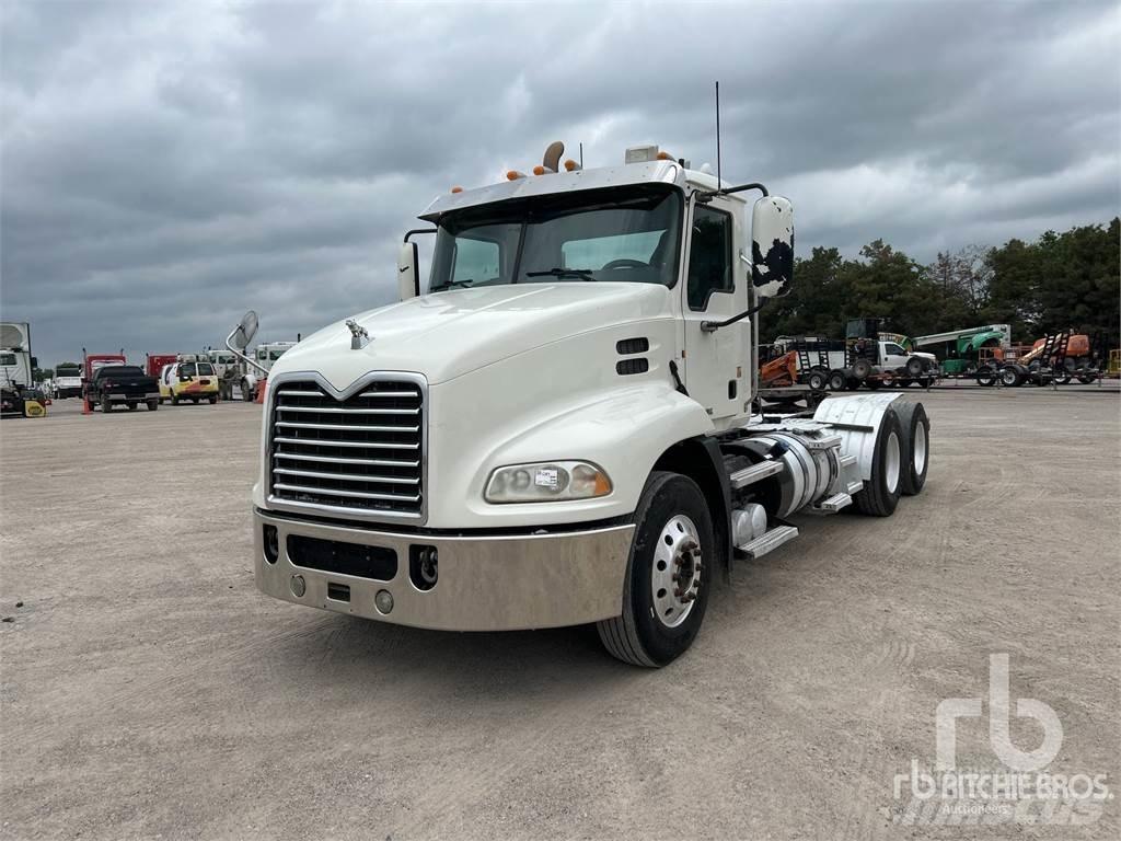Mack CXU613 Trekkvogner