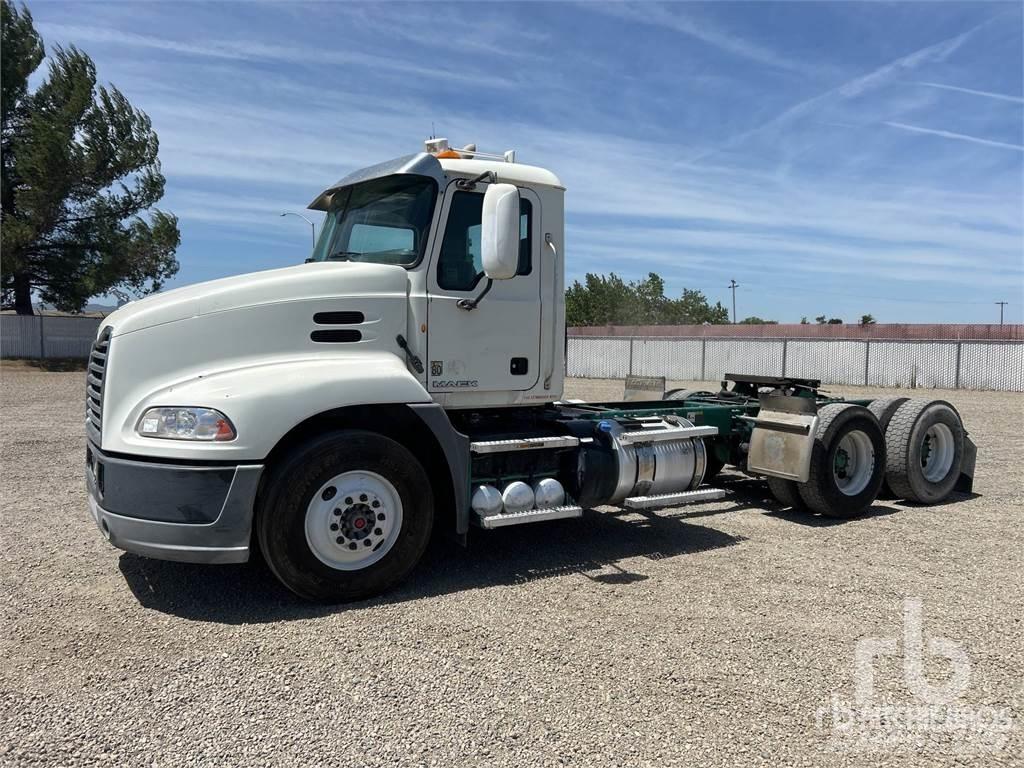 Mack CXU613 Trekkvogner