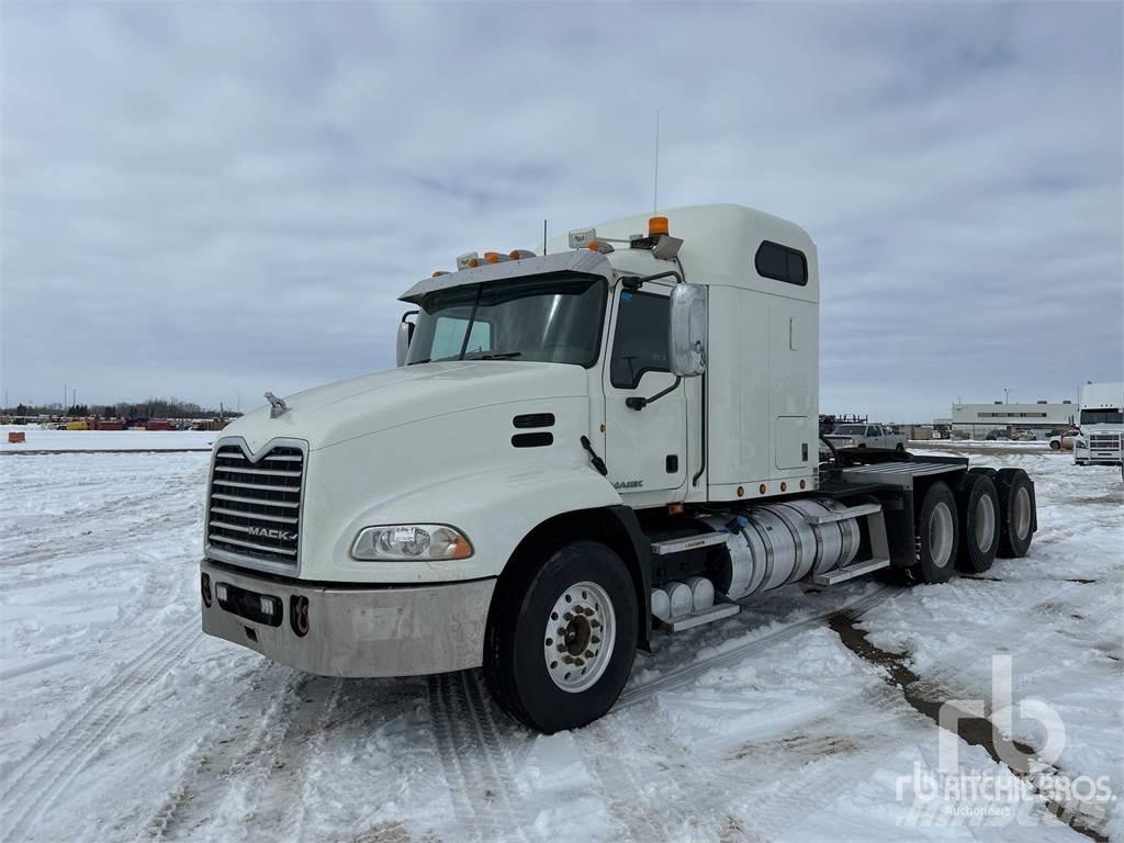 Mack CXU614 Trekkvogner