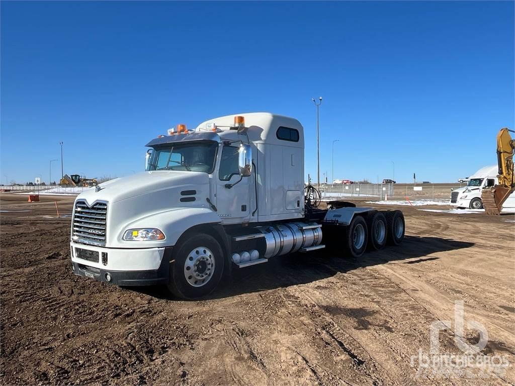 Mack CXU614 Trekkvogner