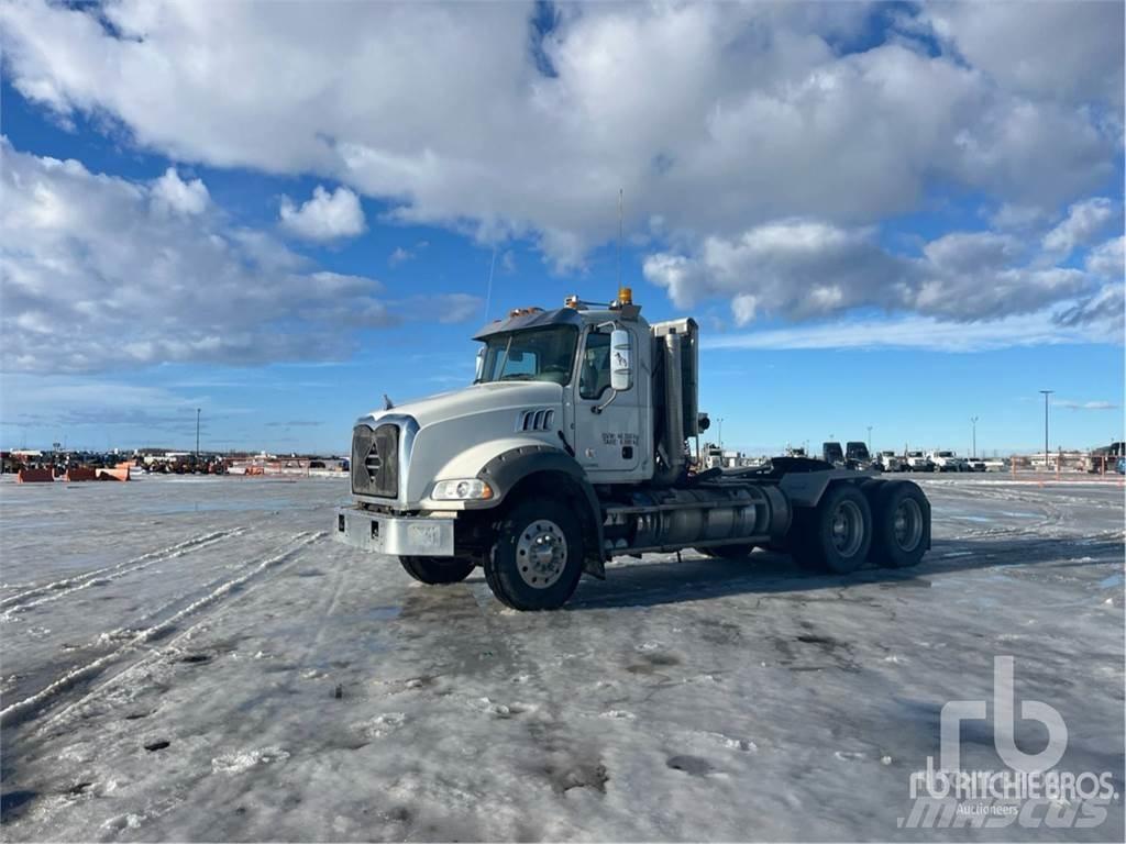 Mack GRANITE Trekkvogner