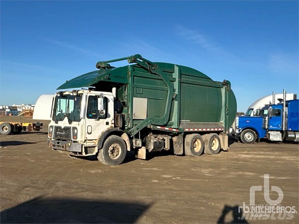 Mack MRU613 Renovasjonsbil